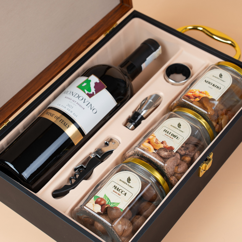 hộp quà tết tiền tài có gì