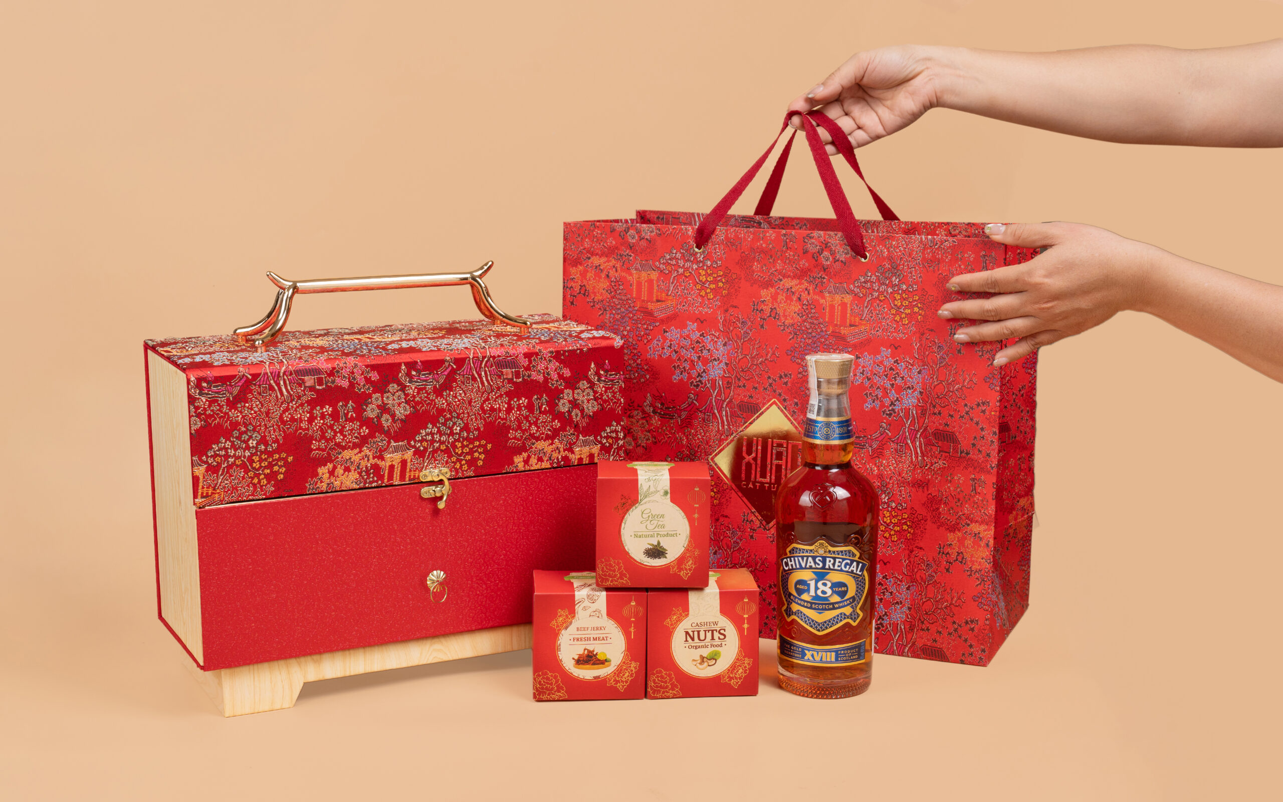 tặng hộp quà tết 2026